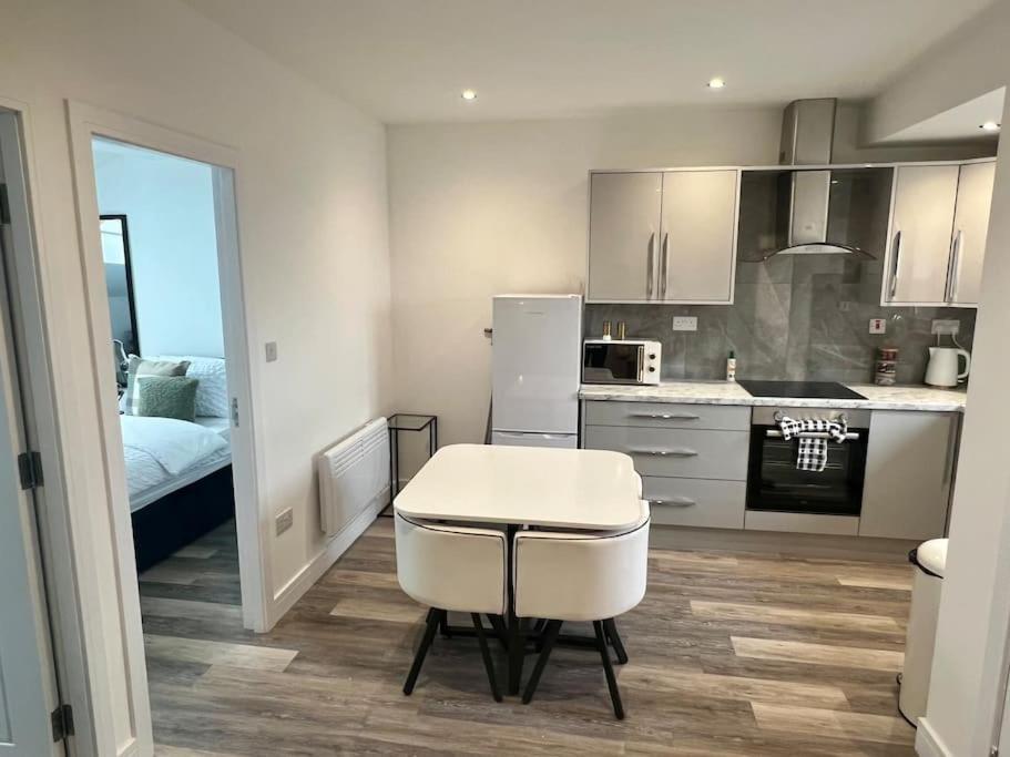 New 2 Bed Preston City Centre Flat - Sleeps 4 Екстериор снимка