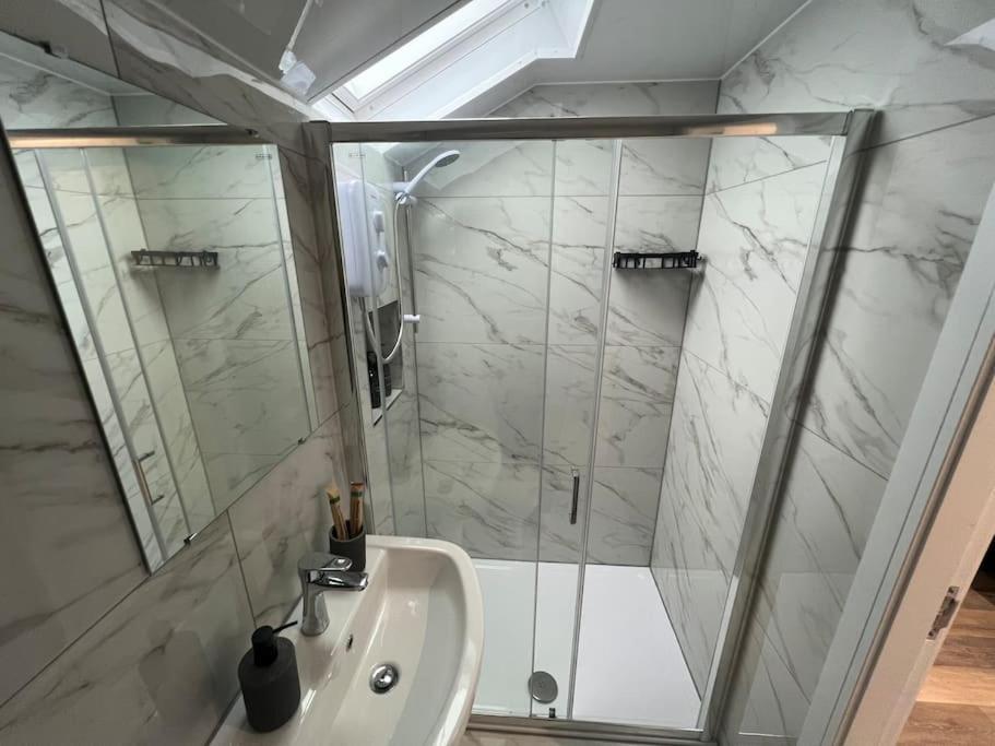 New 2 Bed Preston City Centre Flat - Sleeps 4 Екстериор снимка